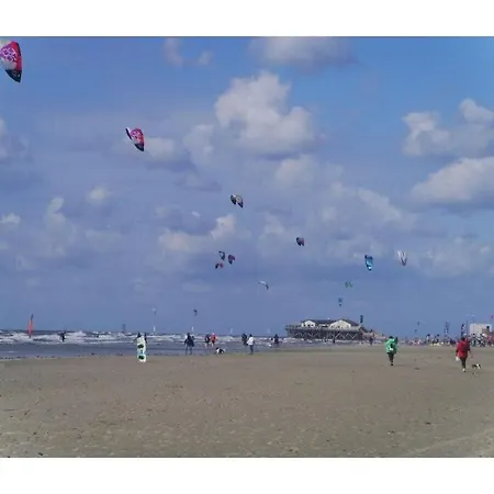 On The North Sea 4 Wesselburenerkoog